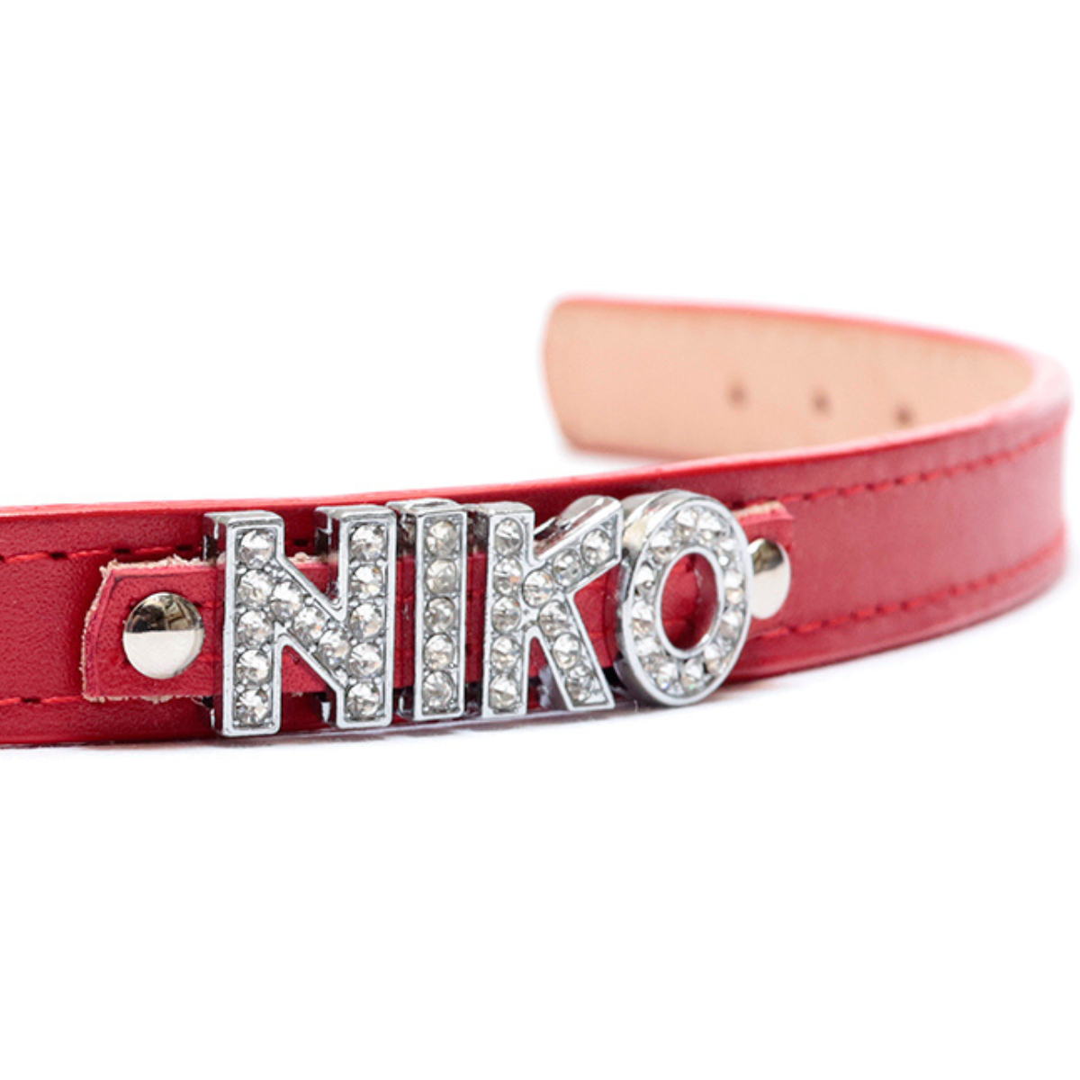 Collar con Nombre Rojo