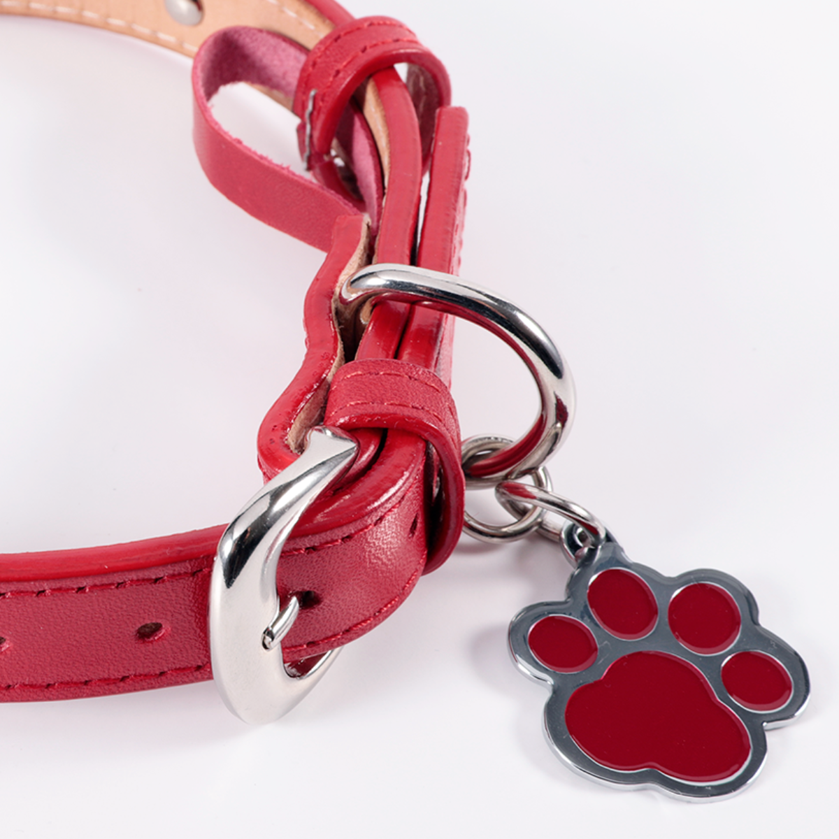 Collar Hueso Metal Rojo