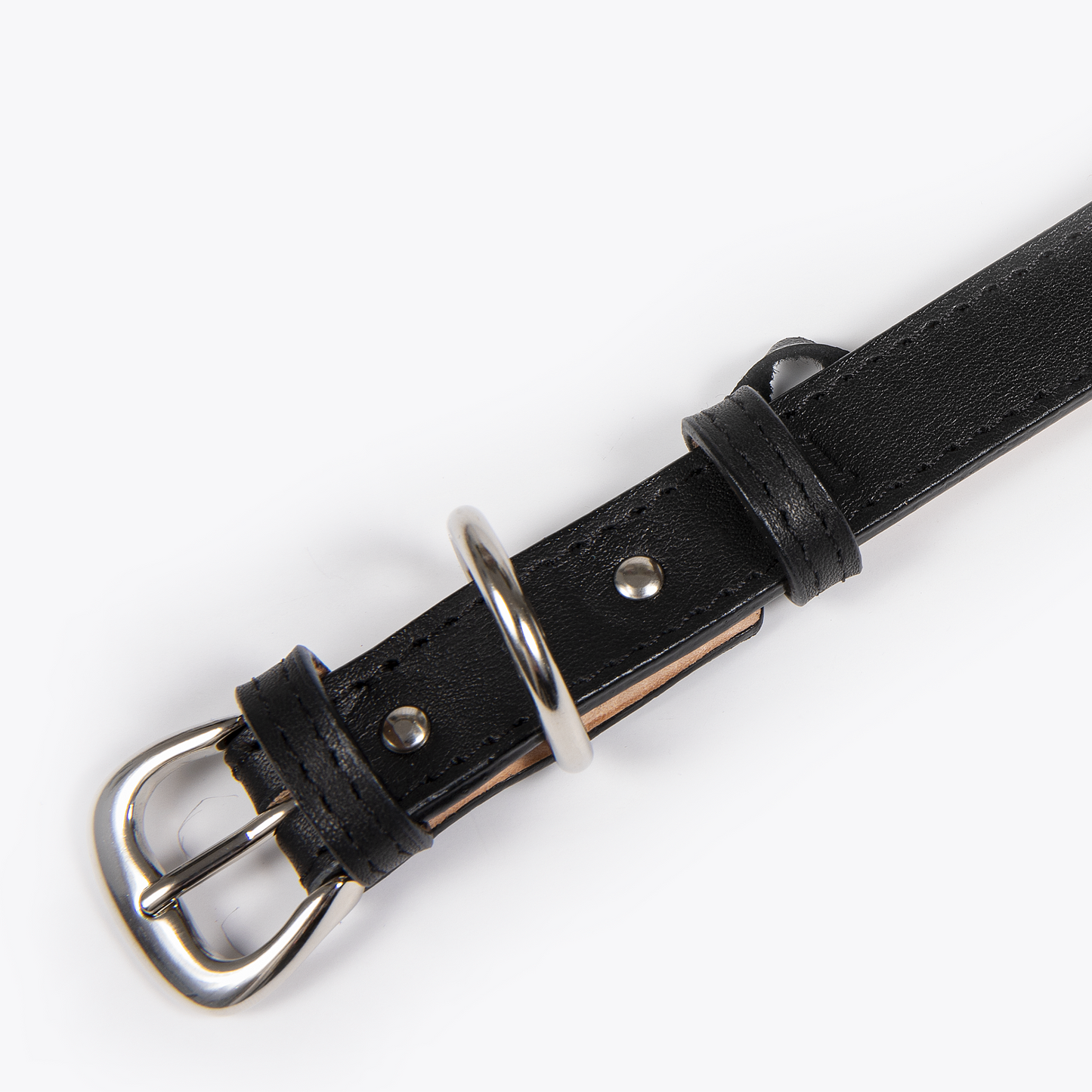 Collar con Placa Negro