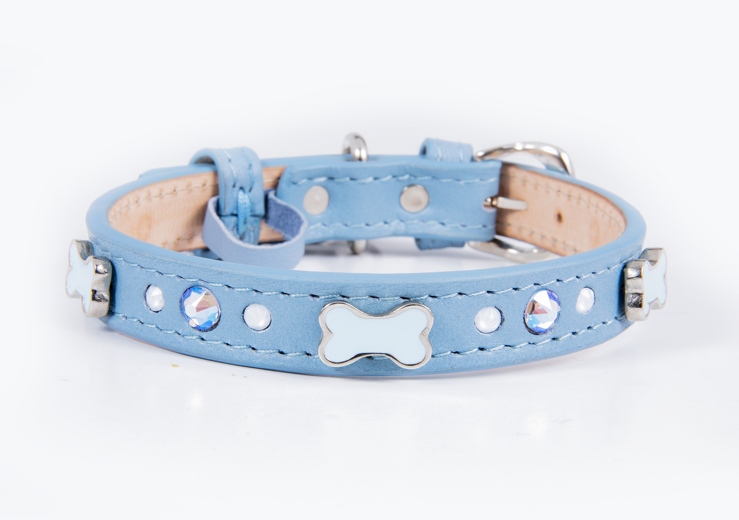 Collar Hueso Azul Cielo