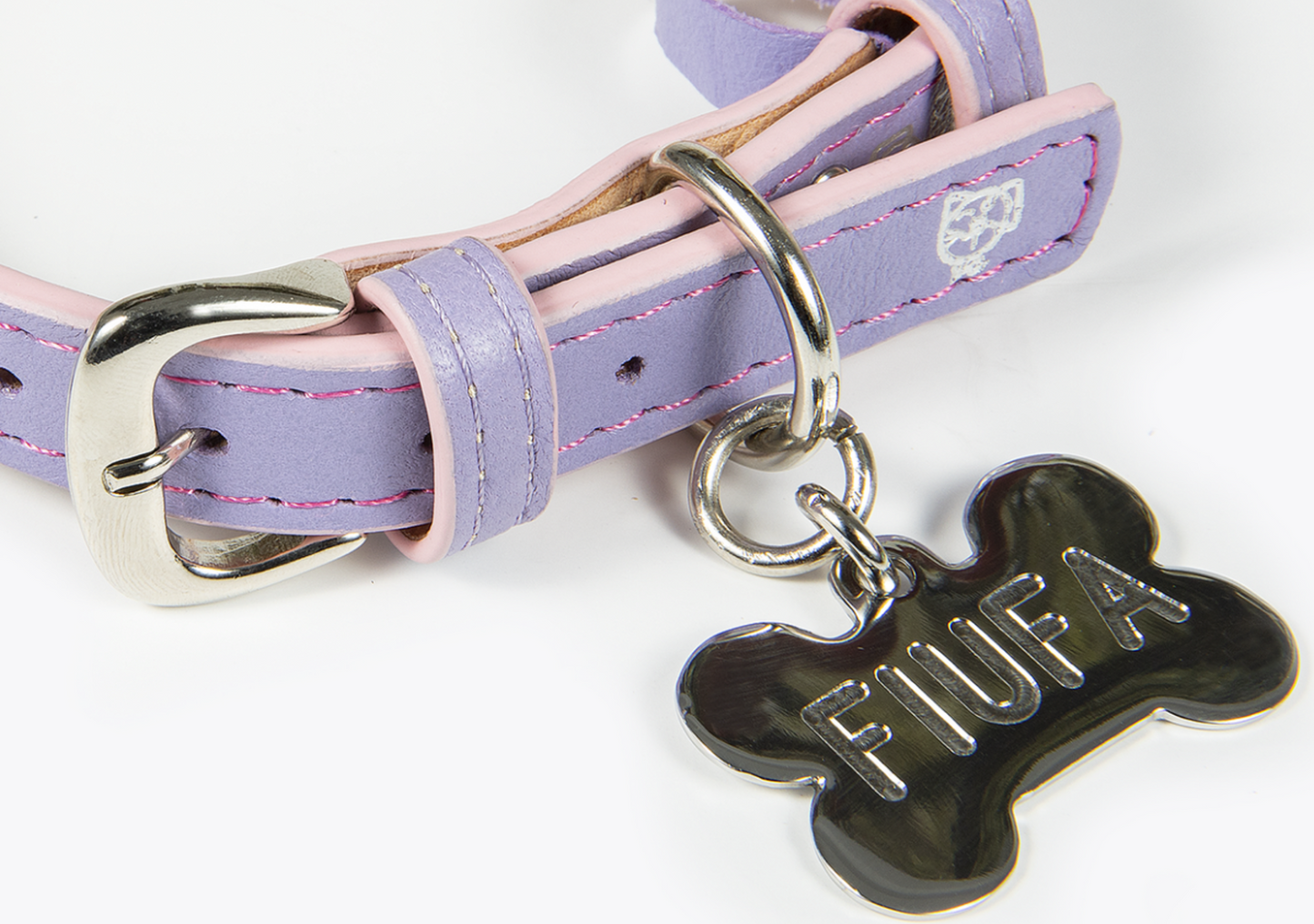 Collar con Placa Lila